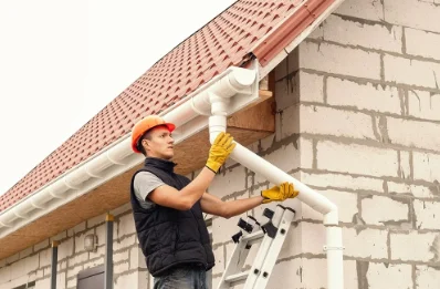 Pose et remplacement de gouttières à Pailharès
